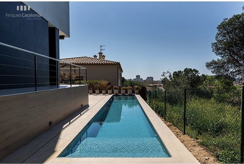Villa exclusive, nouvellement construite 2020! Style très moderne,  Platja D'aro