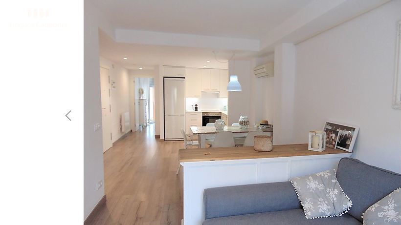 Impeccable apartment with a 25 m2 terrace on the 2nd line of Sant Antoni de Calonge