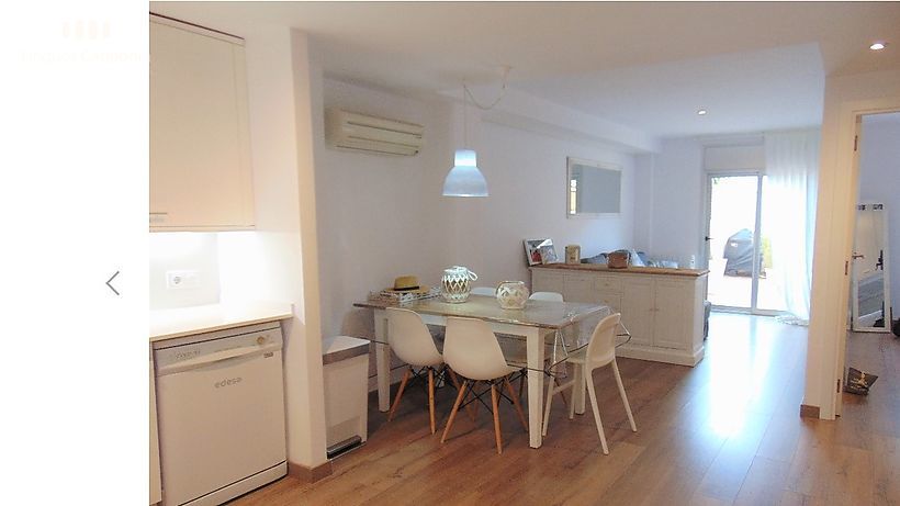 Impeccable apartment with a 25 m2 terrace on the 2nd line of Sant Antoni de Calonge