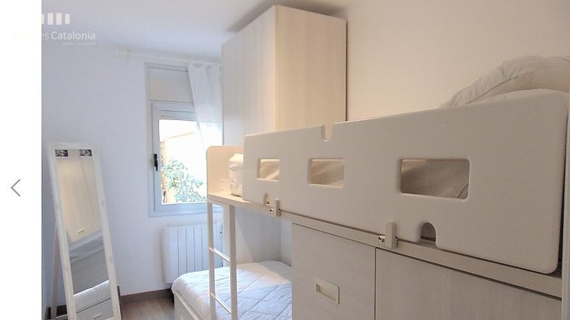 Appartement impeccable avec une terrasse de 25 m2 sur la 2ème ligne de Sant Antoni de Calonge