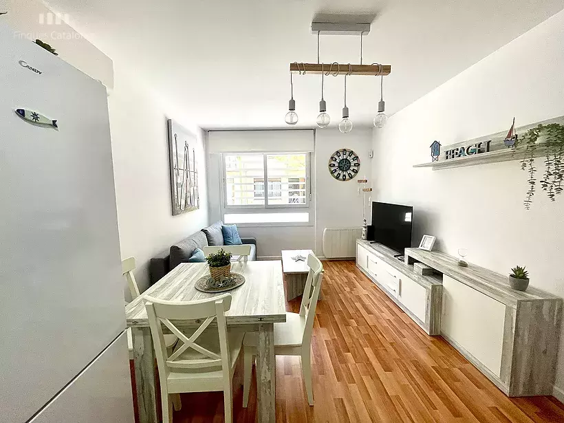 Impeccable ground floor with two bedrooms and Tourist License in Palamós.