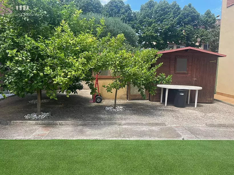 Casa a 4 vientos en Girona con 5 habitaciones, piscina, porche con barbacoa y garaje para 7 coches