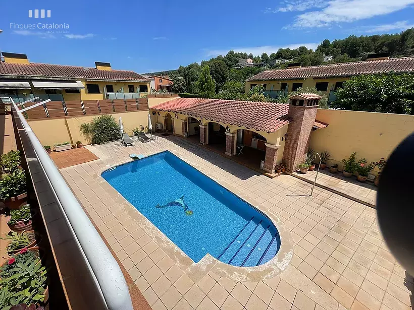 House at 4 winds in Girona with 5 bedrooms, pool, porch with barbecue and garage for 7 cars