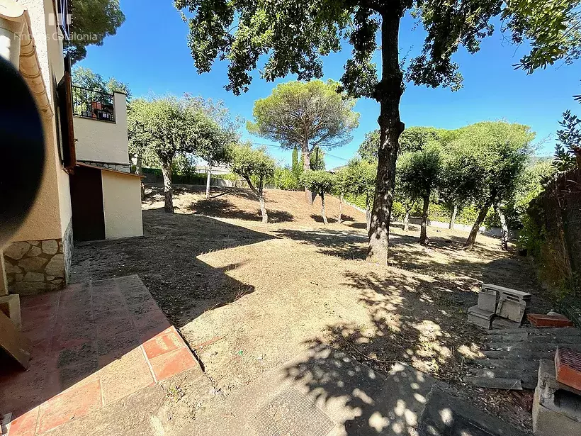 Maison individuelle avec 985 m2 de terrain à Vizcondado de Cabanyes Calonge.