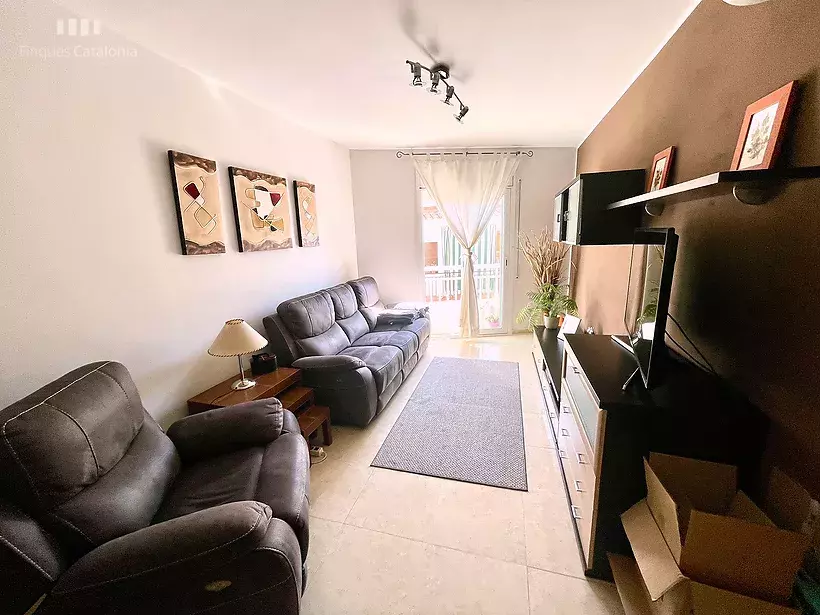Apartment with 3 bedrooms and two bathrooms on the 2nd line of Sant Antoni de Calonge