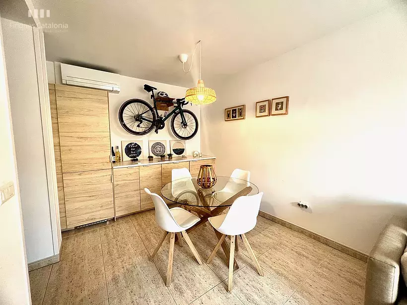 Appartement avec vue partielle sur la mer, 2 chambres et licence touristique en 2ème ligne de Sant A