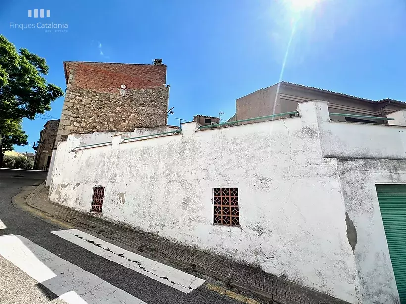 Casa rústica del 1.900 al centre del poble de Calonge