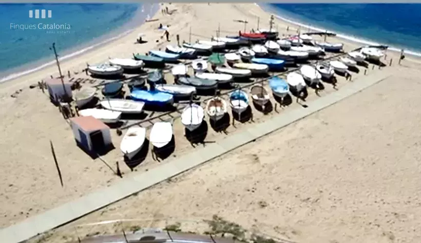 Appartement neuf au rez-de-chaussée à 50 mètres de la plage Sant Antoni.