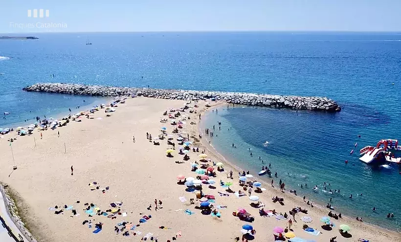 Appartement neuf au rez-de-chaussée à 50 mètres de la plage Sant Antoni.