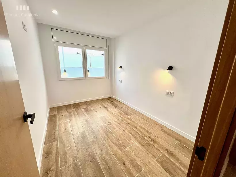 Appartement neuf au rez-de-chaussée à 50 mètres de la plage Sant Antoni.