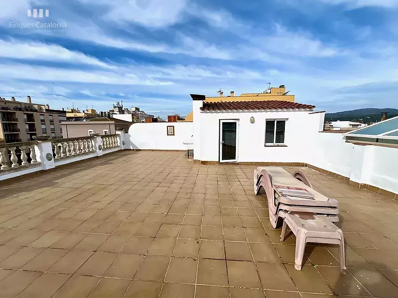 Spectacular Penthouse 50 meters from the beach in Palamós with 90 m2 terrace overlooking the sea