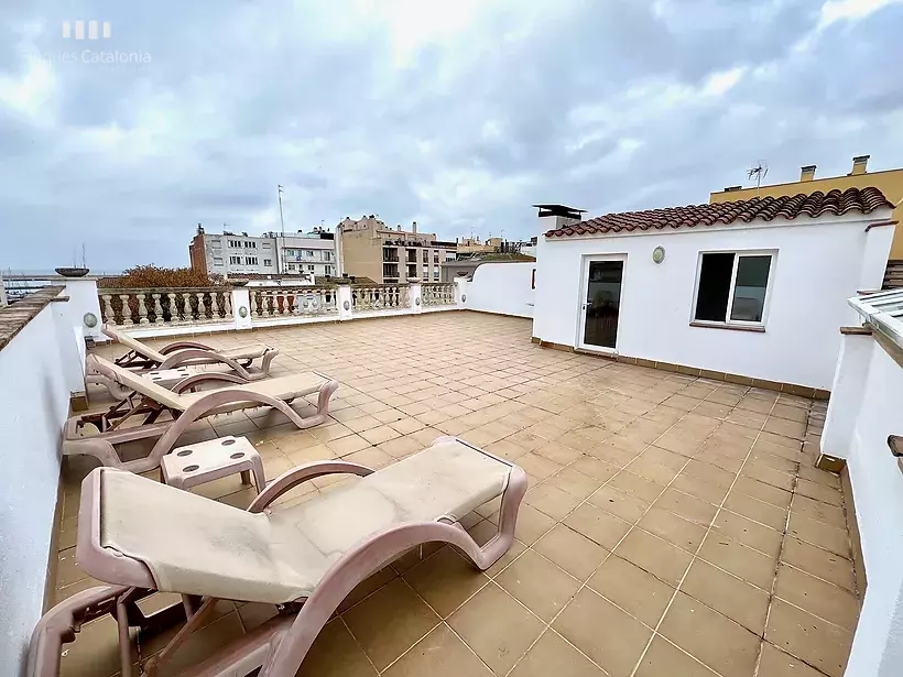 Spectacular Penthouse 50 meters from the beach in Palamós with 90 m2 terrace overlooking the sea