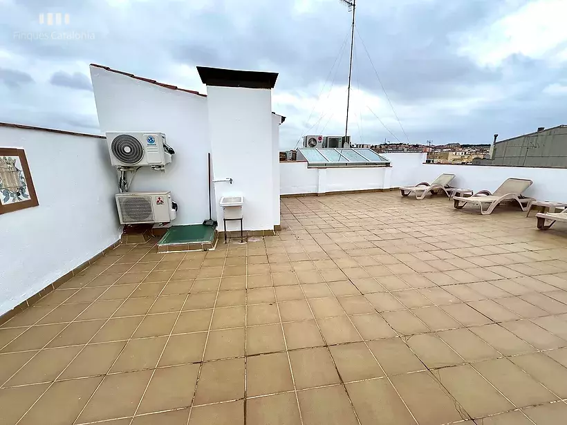 Spectacular Penthouse 50 meters from the beach in Palamós with 90 m2 terrace overlooking the sea